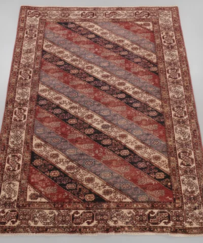 4′ x 5′ Red Fine Hand-Knotted Pakistan Shirvan Rug – Traditional Wool